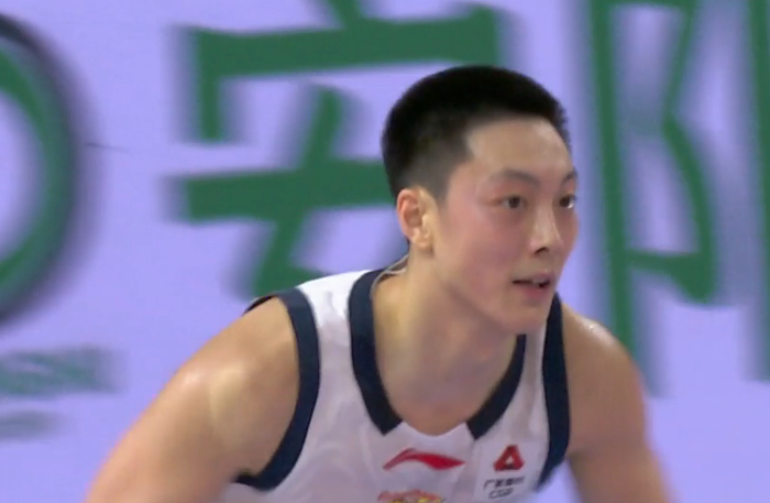 广东狂胜合肥33分:徐杰23+6+7三分 胡明轩复出10分