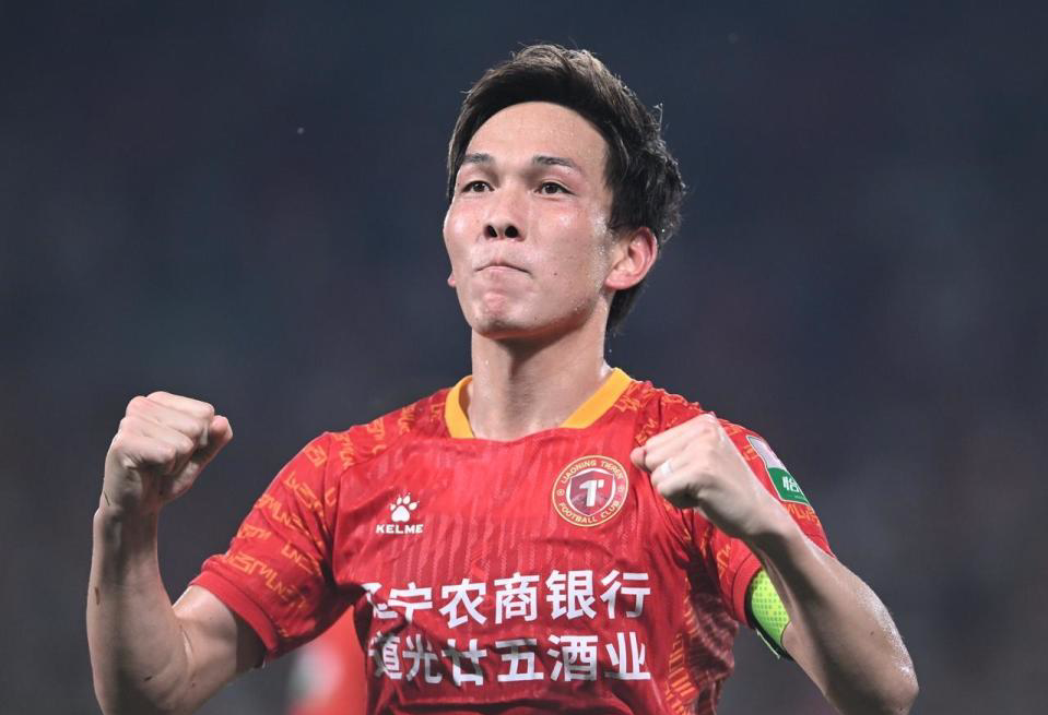 开云体育官方网站-铁人2连败后内乱？日本外援失宠引妻子哭诉：不甘心！他拼尽全力